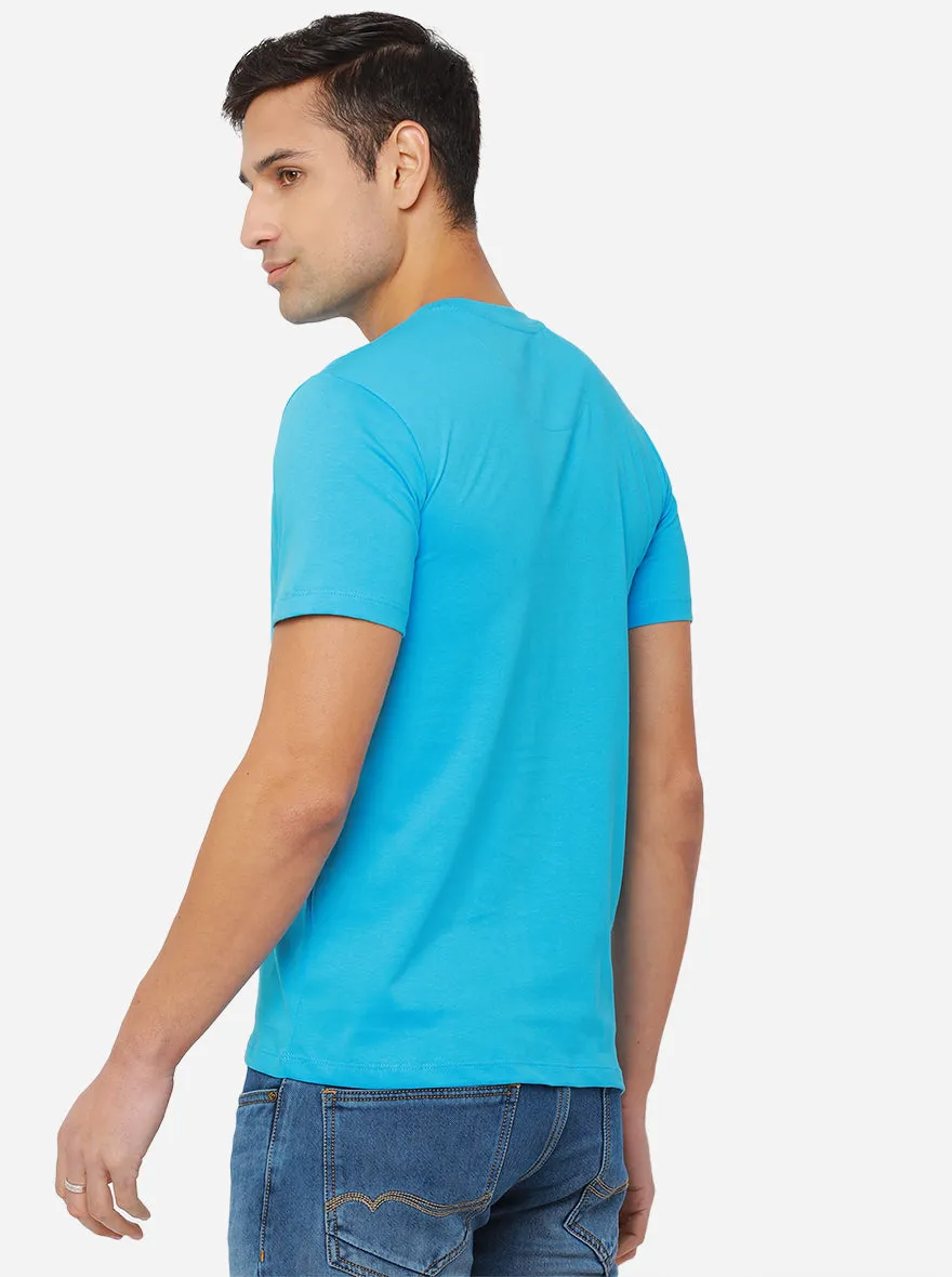 Aqua Blue Solid Slim Fit T-Shirt | JadeBlue