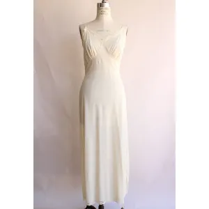 Vintage 1980s 1990s Slip Ivory Nylon Full Length Slip